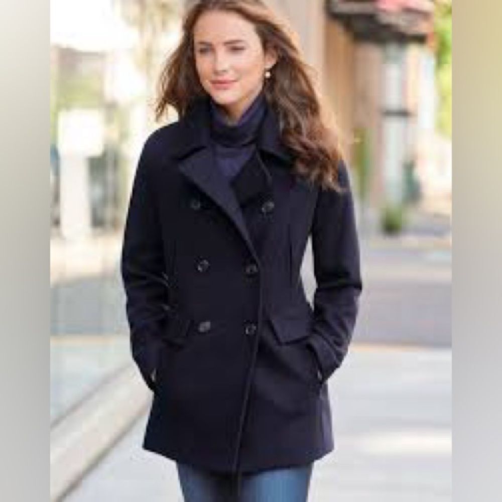 NWOT Vince Camuto Navy Peacoat - Med